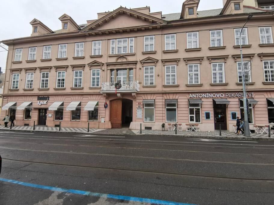 Auriapartments Karlin 2Kk S Terasou A Parkovanim Prag Eksteriør billede