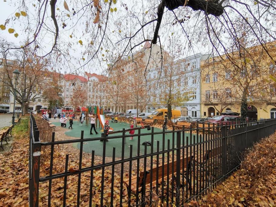 Auriapartments Karlin 2Kk S Terasou A Parkovanim Prag Eksteriør billede